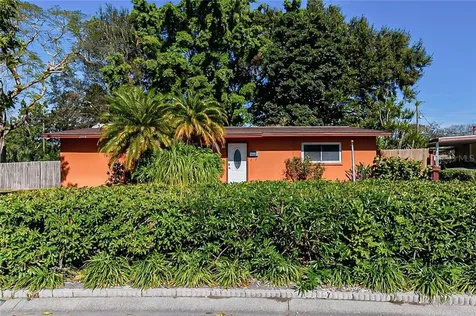 2418 25th Avenue W Bradenton FL 34205