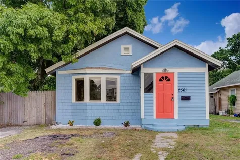 2561 13th Avenue N St Petersburg FL 33713