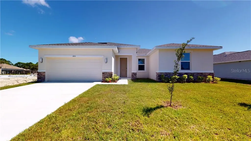 1386 Gillott Street NW Palm Bay FL 32907