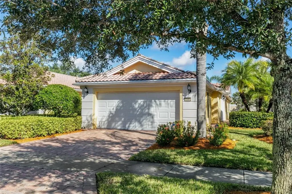11604 Garessio Lane Sarasota FL 34238