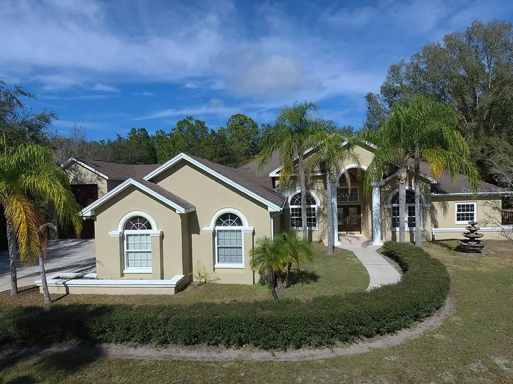 6659 Country Club Road Wesley Chapel FL 33544