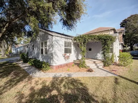 2815 W Estrella Street Tampa FL 33629