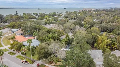242 Garden Circle S Dunedin FL 34698