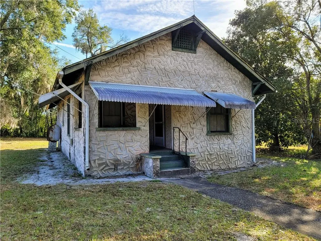 326 S Parsons Avenue Deland FL 32720