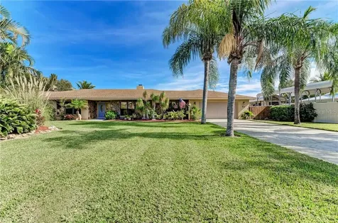 1511 89th Street NW Bradenton FL 34209