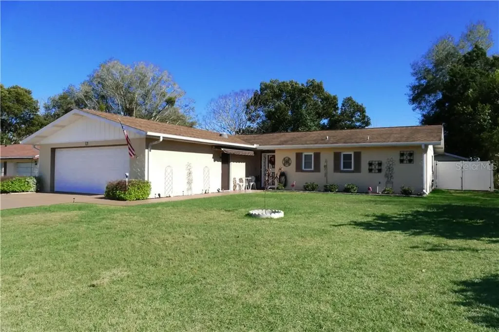 13 Sapphire Road Ocala FL 34472