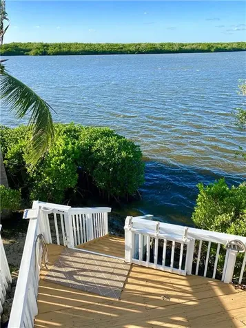 2408 Harbour Cove Drive Hutchinson Island FL 34949