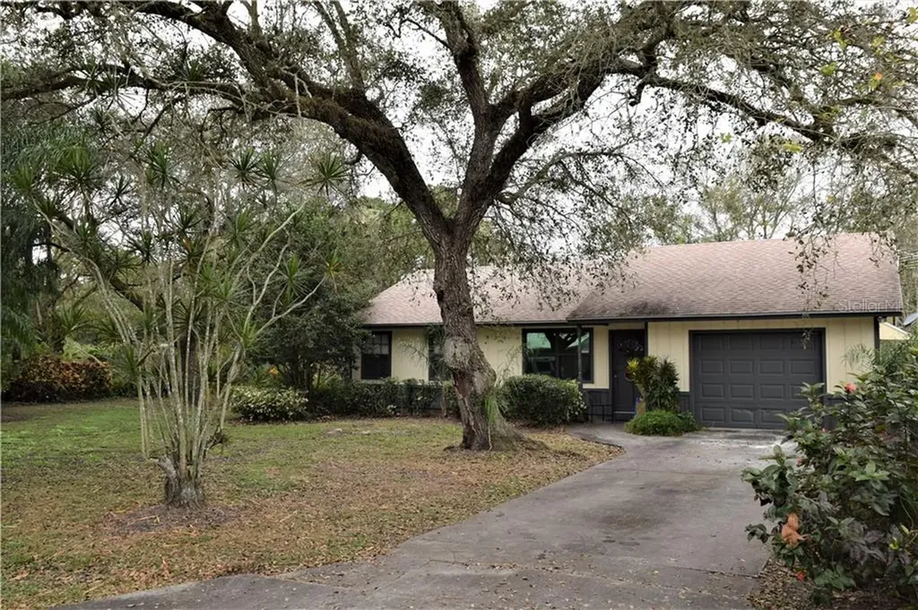 481 SE 35th Terrace Okeechobee FL 34974