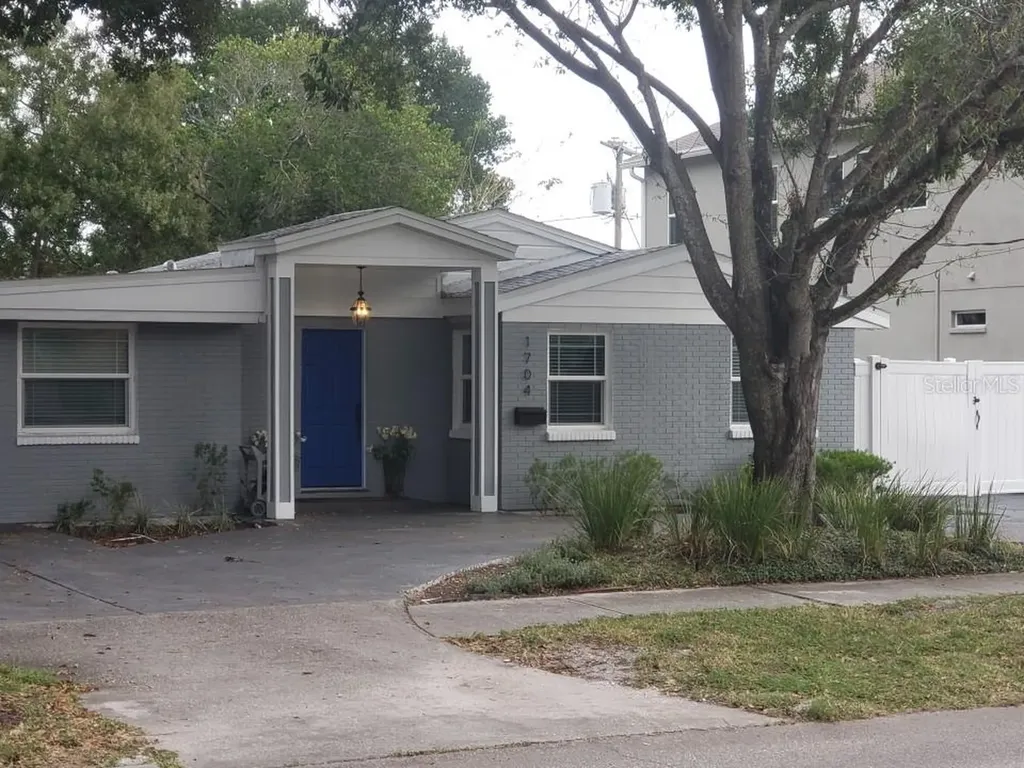 1704 S Lois Avenue Tampa FL 33629