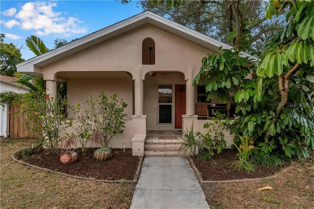 1190 Sedeeva Street Clearwater FL 33755