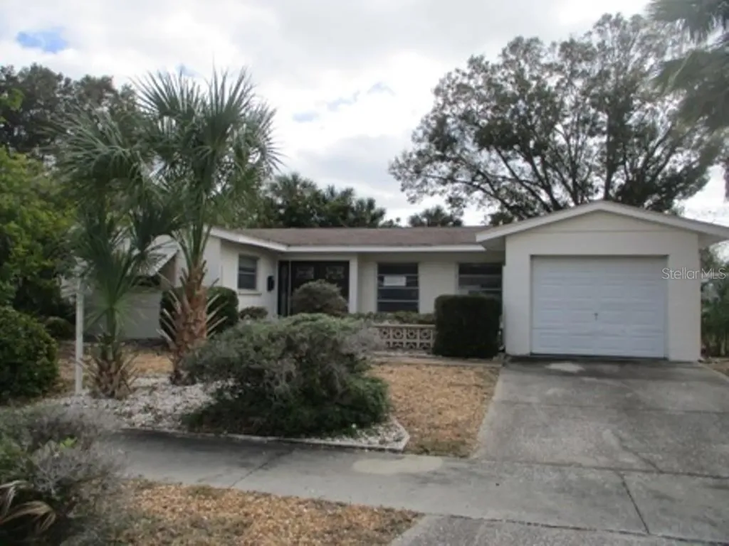 5932 33rd Avenue N St Petersburg FL 33710