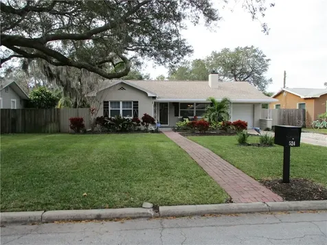 524 Skyview Avenue Clearwater FL 33756