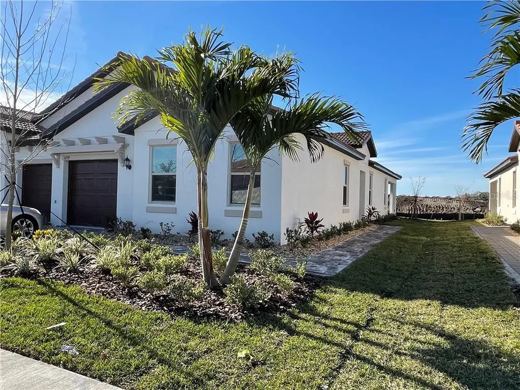 16919 April Plush Drive Wimauma FL 33598