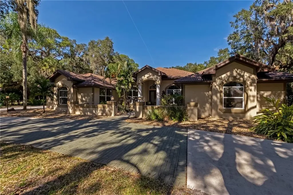 7614 Albert Tillinghast Drive Sarasota FL 34240