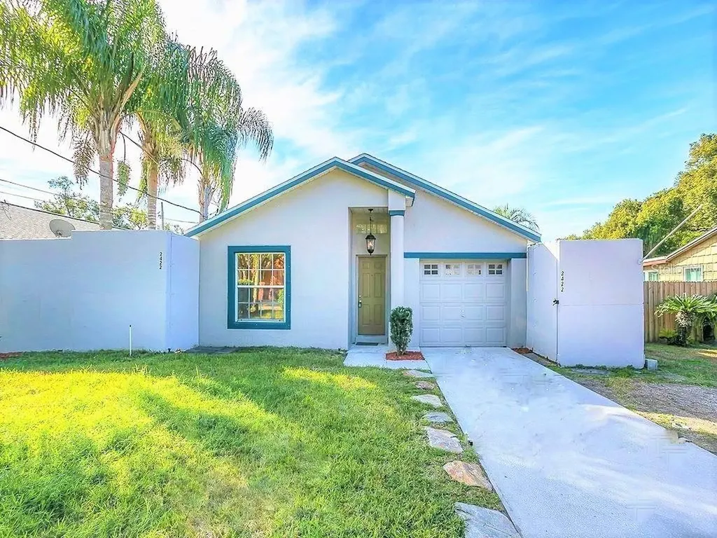 2422 S Shine Avenue Orlando FL 32806