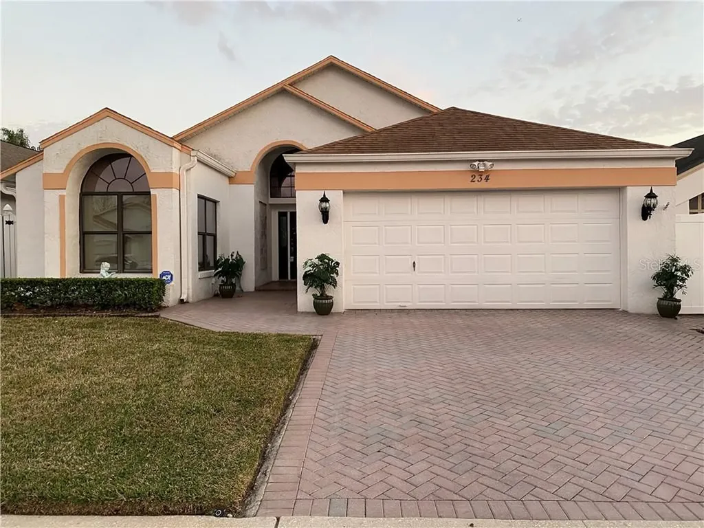 234 Lakebreeze Circle Lake Mary FL 32746