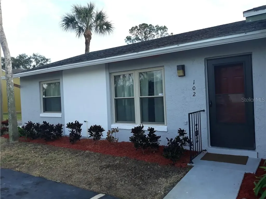 102 Lake Villa Way Kissimmee FL 34743