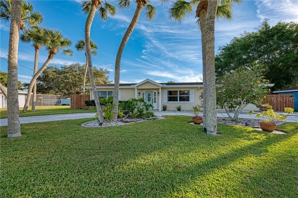 210 Lake Shore Drive Nokomis FL 34275