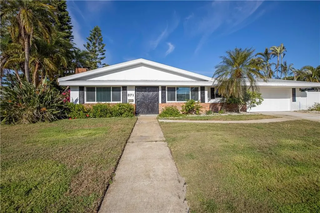 371 Colony Point Road S St Petersburg FL 33705