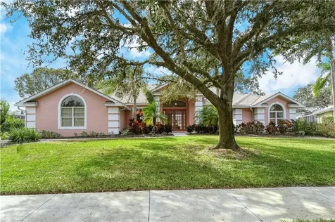 8337 Eagle Lake Drive Sarasota FL 34241