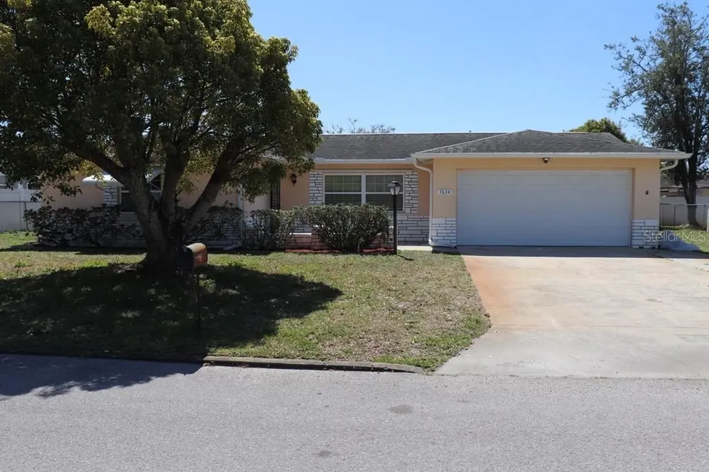 7634 Hawthorn Drive Port Richey FL 34668