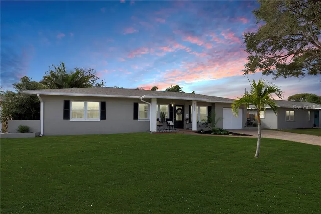 4020 23rd Avenue N St Petersburg FL 33713