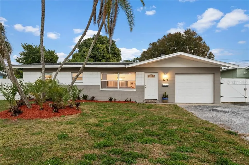 3748 Manatee Drive SE St Petersburg FL 33705
