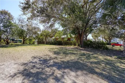 2114 W Carmen Street Tampa FL 33606