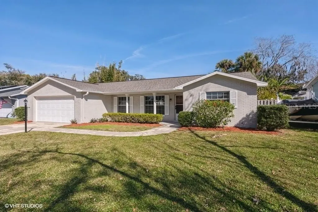 2931 Gaslight Drive South Daytona FL 32119