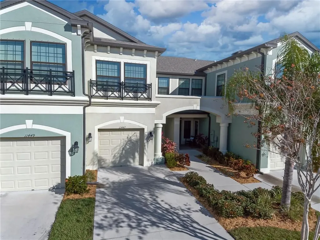 11447 Crowned Sparrow Lane Tampa FL 33626