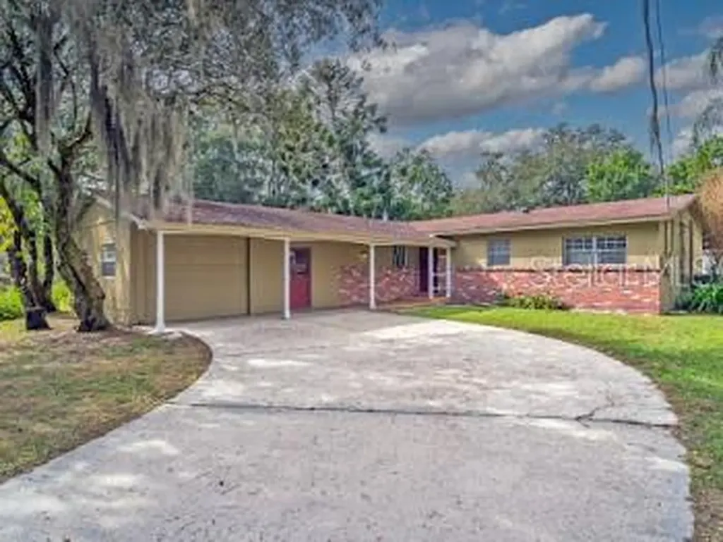 4508 Swinger Road Dover FL 33527