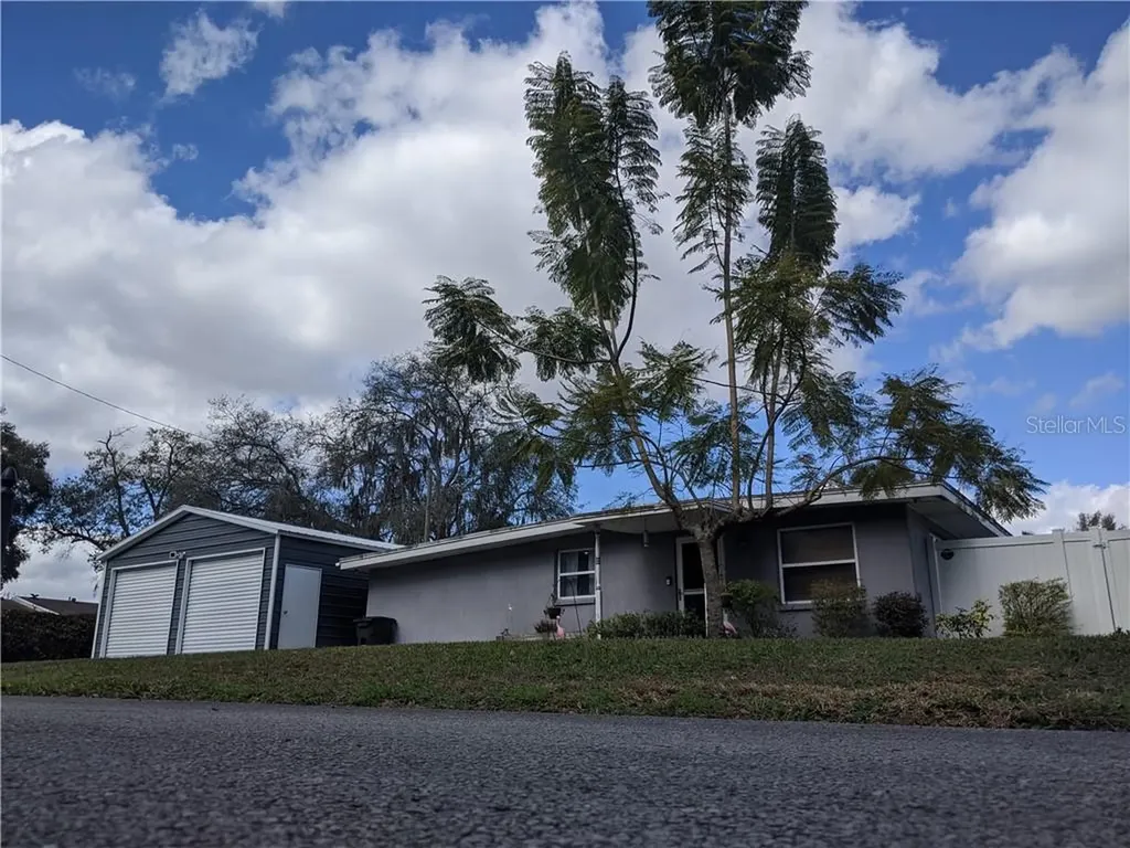39209 7th Avenue Zephyrhills FL 33542