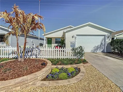 1621 Navidad Street The Villages FL 32162