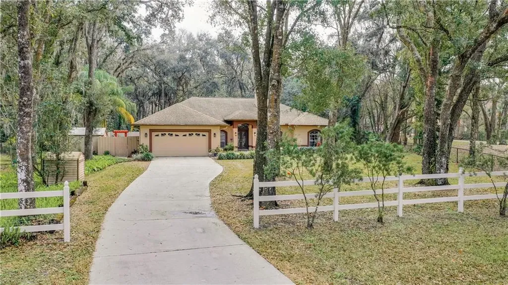25263 Bunting Circle Land O Lakes FL 34639