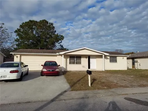 9101 Hunt Club Lane Port Richey FL 34668