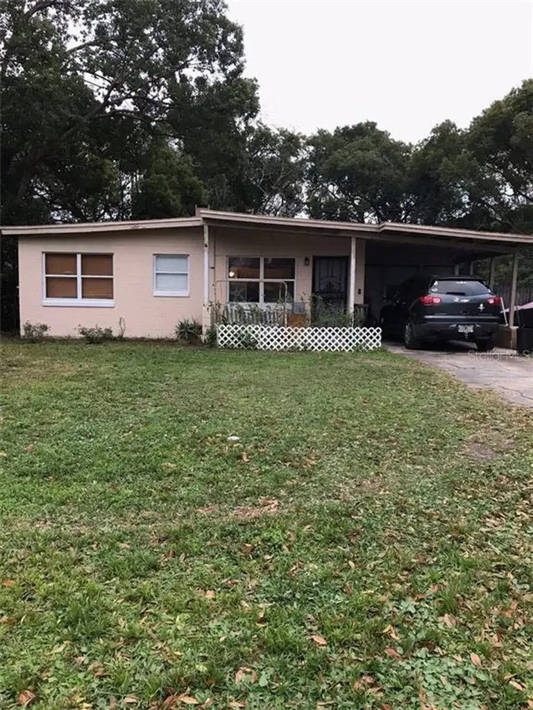 143 Country Club Drive Sanford FL 32771