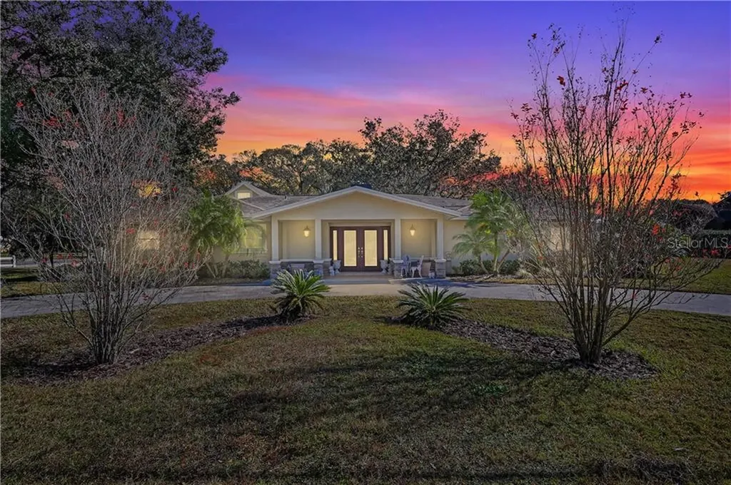 3018 Lake Ellen Drive Tampa FL 33618