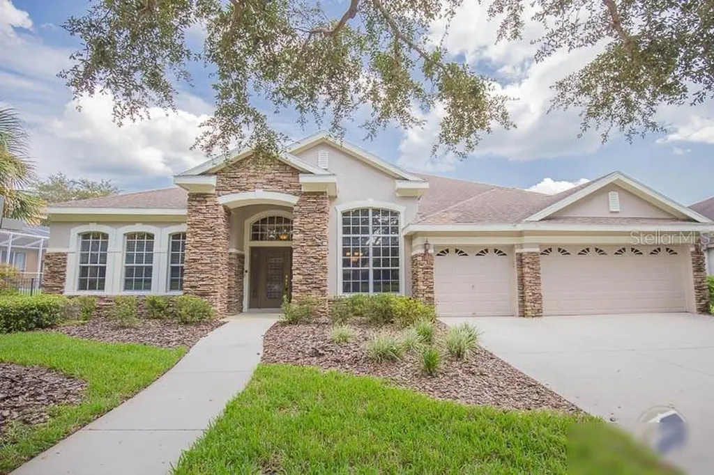 6104 Kestrelpark Drive Lithia FL 33547