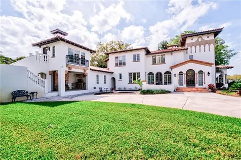 307 Brightwaters Boulevard NE St Petersburg FL 33704
