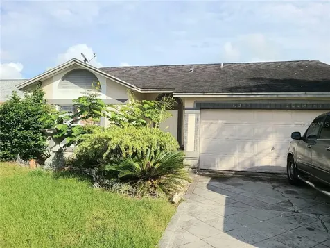 2938 Dickens Circle Kissimmee FL 34747