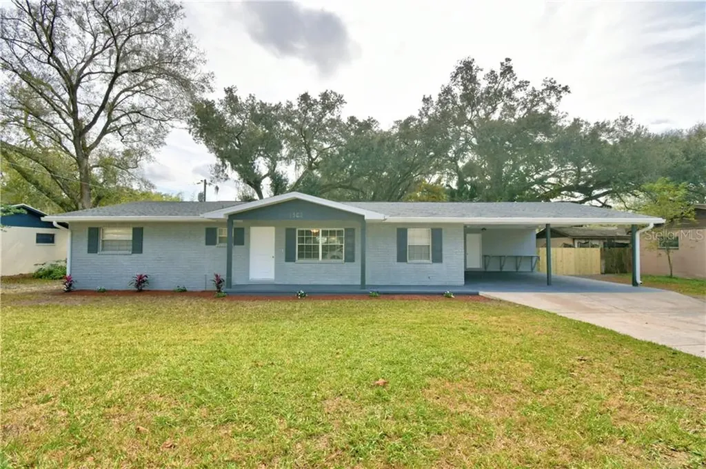 1302 Magdalene Court W Lakeland FL 33801