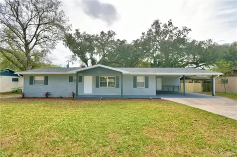 1302 Magdalene Court W Lakeland FL 33801