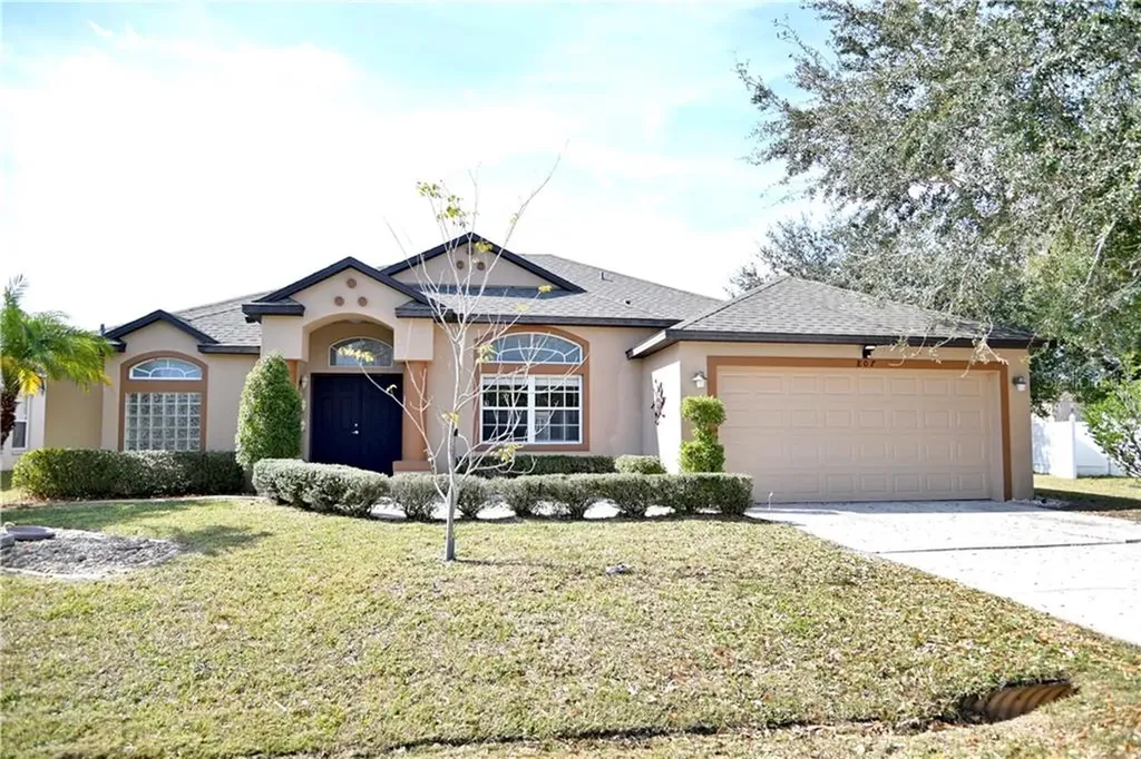 807 Hastin Place Kissimmee FL 34758