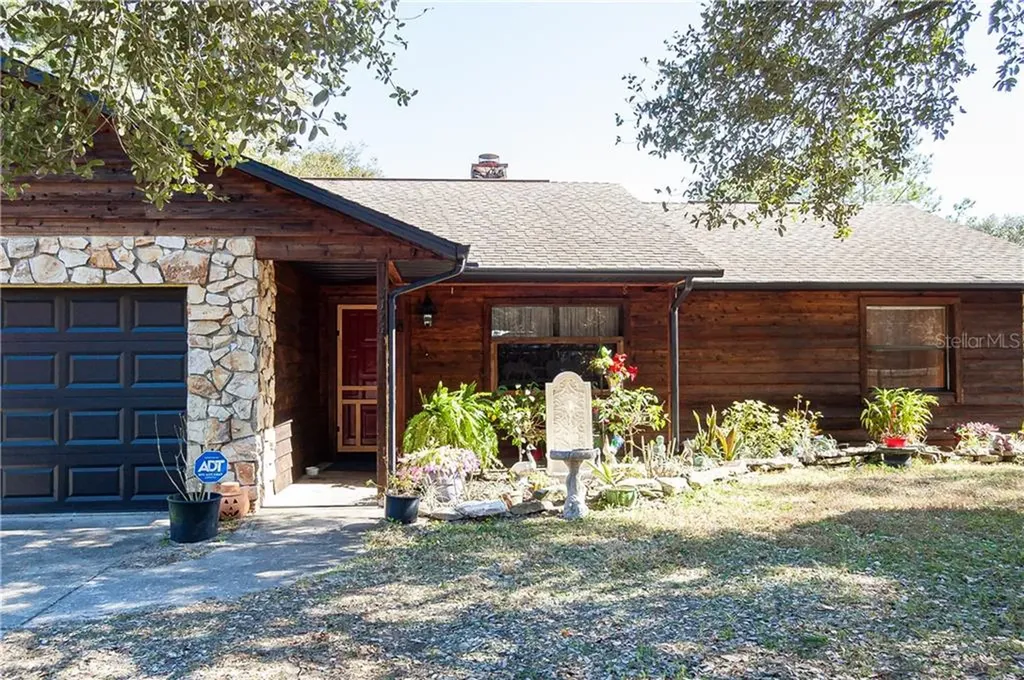 31740 Vine Street Sorrento FL 32776