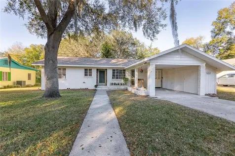 1065 N Baker Street Mount Dora FL 32757