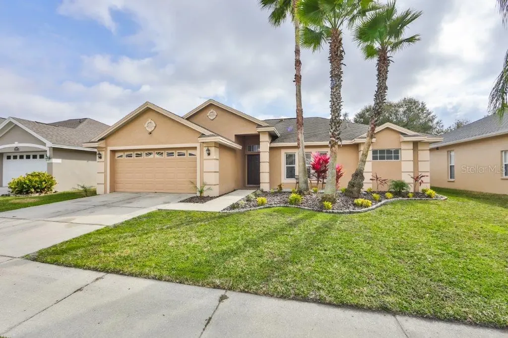 18805 Forest Glen Court Tampa FL 33647