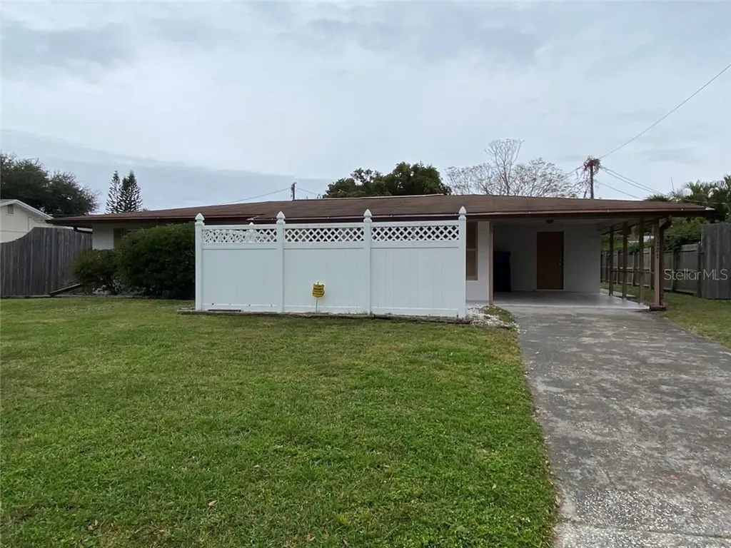 3727 Warren Ridge Street Sarasota FL 34233