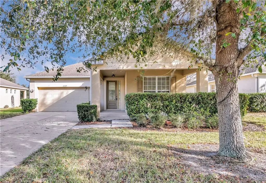 2209 Granger Avenue Kissimmee FL 34746