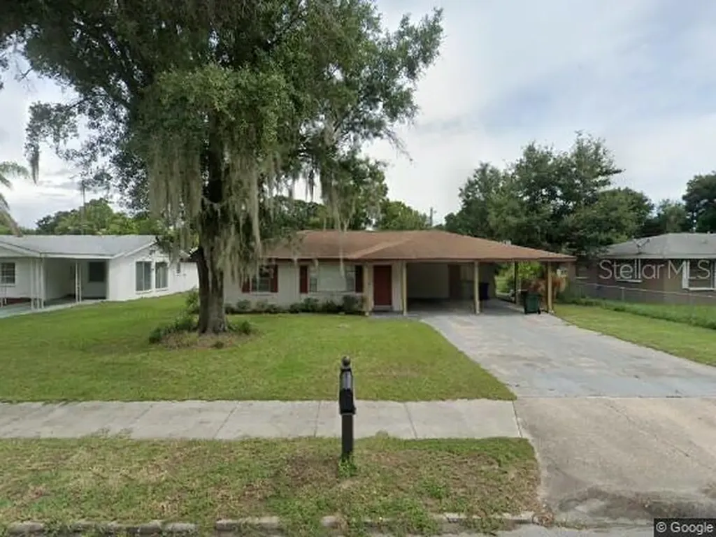 2265 Avenue C SW Winter Haven FL 33880