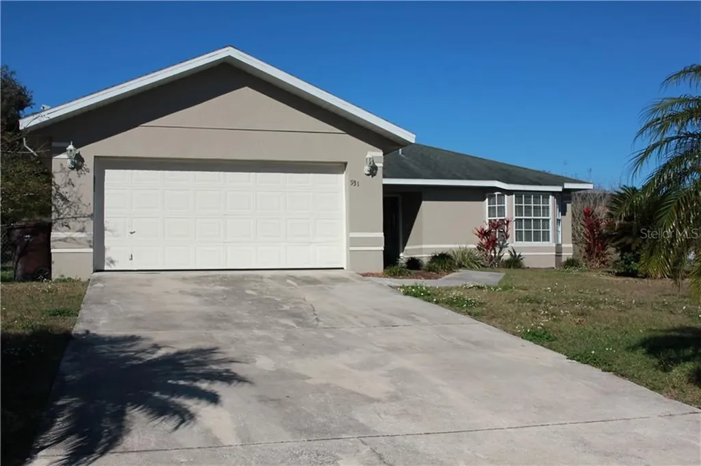 931 Oxford Way Lake Wales FL 33853